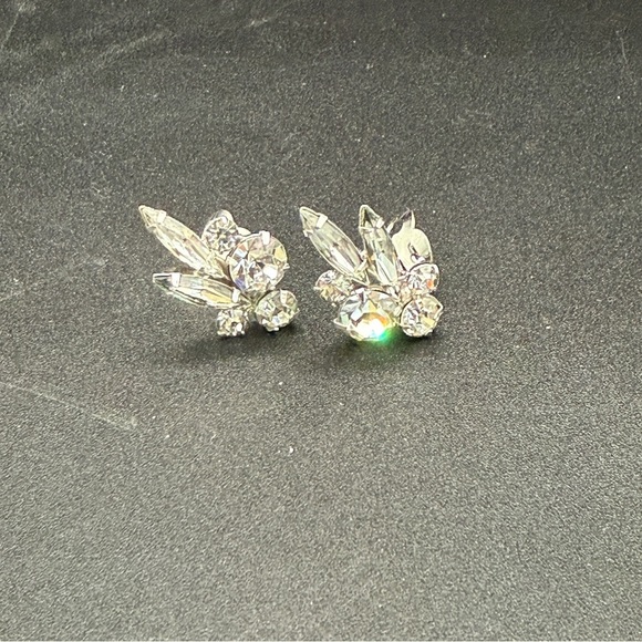 Sparkling Ice Crystal Cluster Earrings Signed Keyes - Clip On - Picture 15 of 17